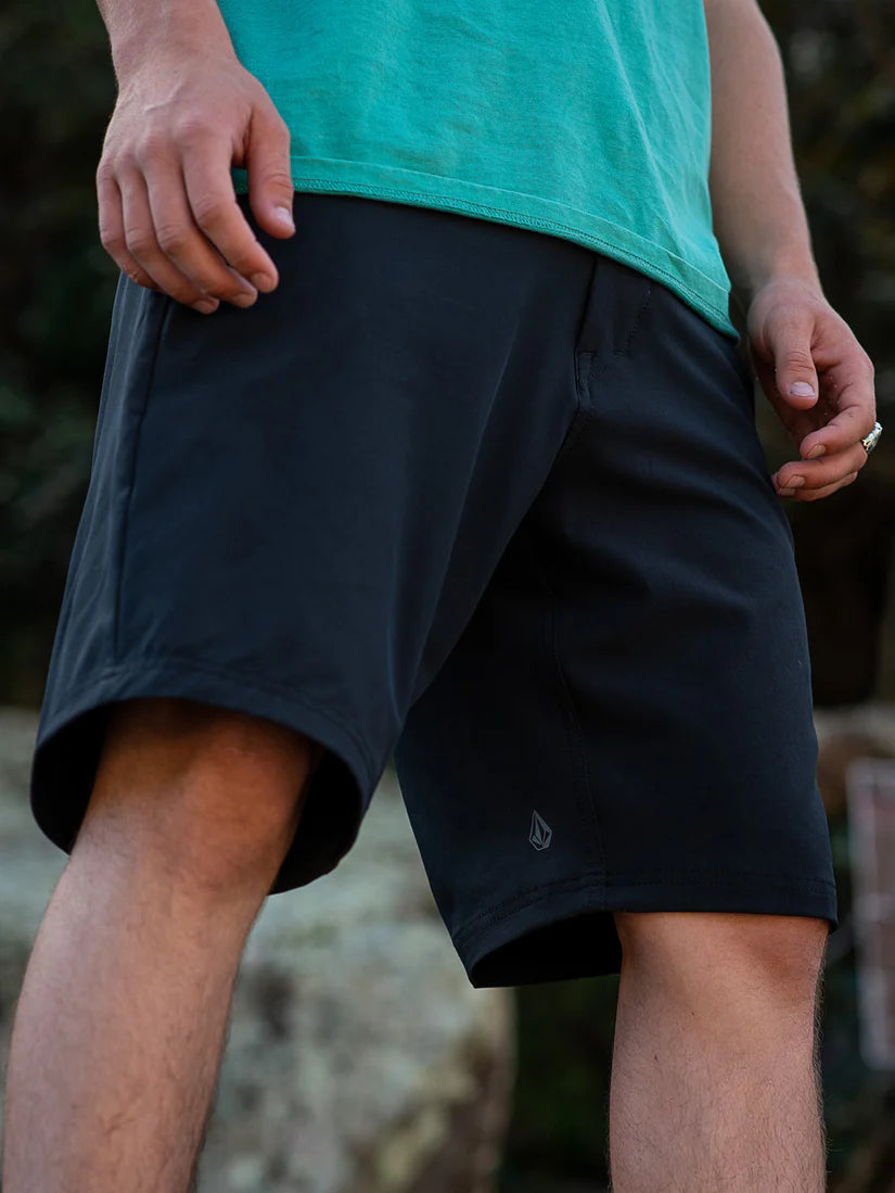 FRICKIN CROSS SHRED SHORT BLACK