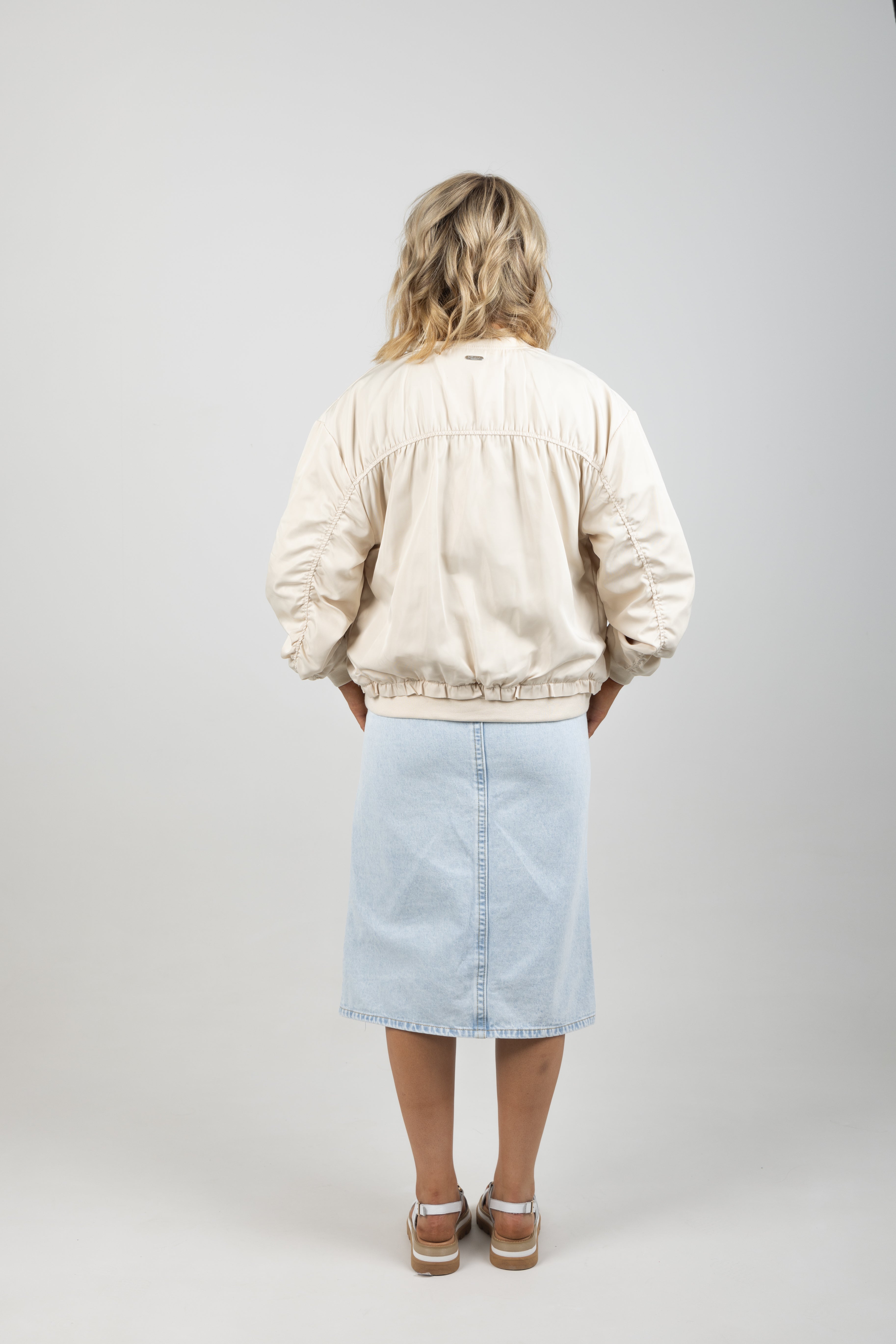 OVERSIZED BOMBER CREAM