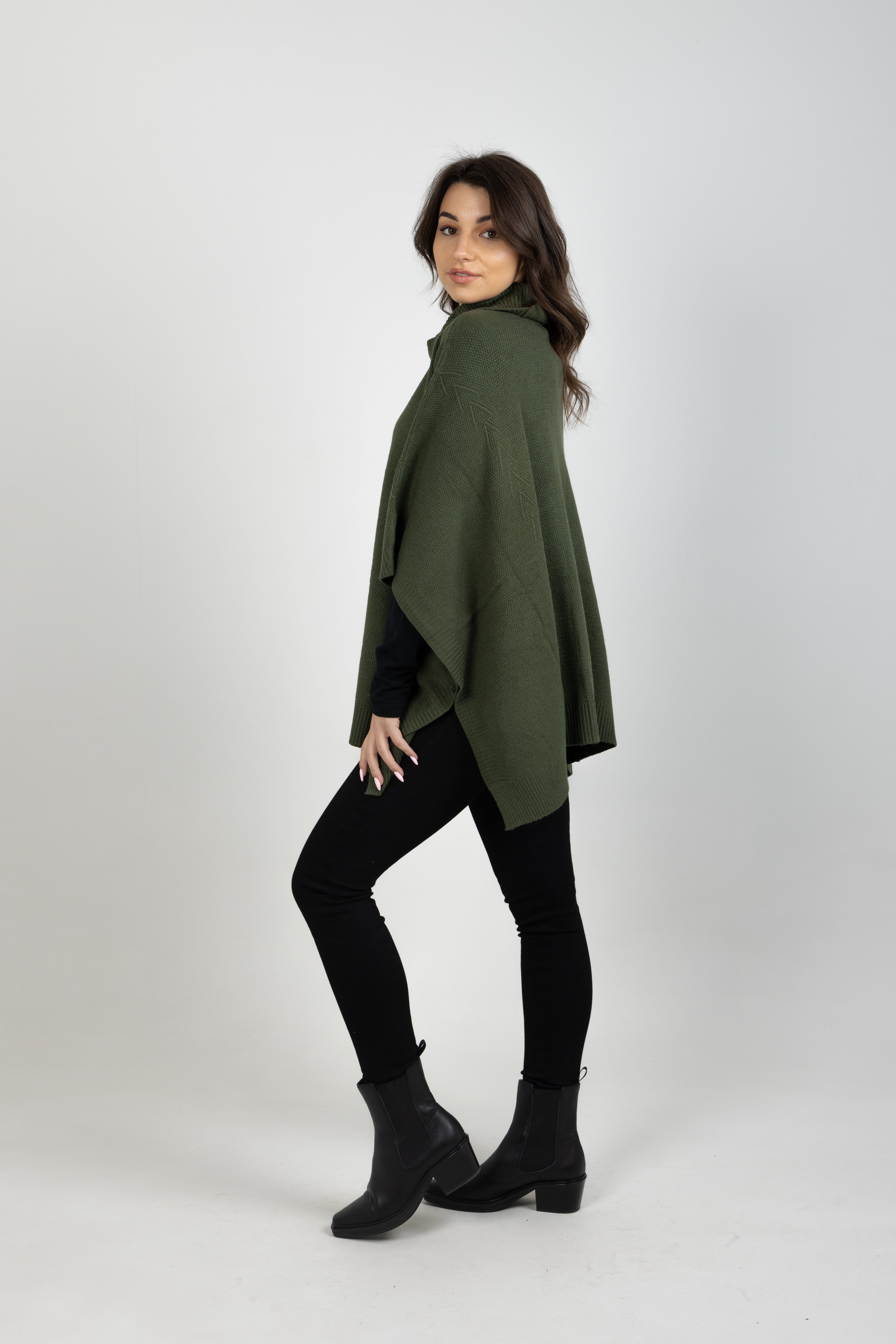 NAWI PONCHO OLIVE