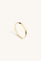 ESSENTIAL BANGLE 18KT GOLD