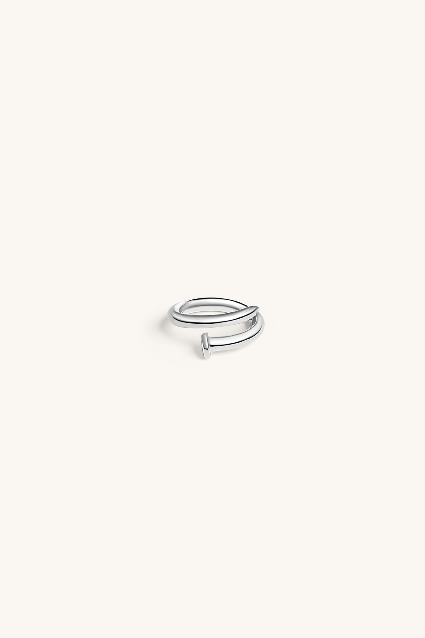 TWISTED NAIL RING