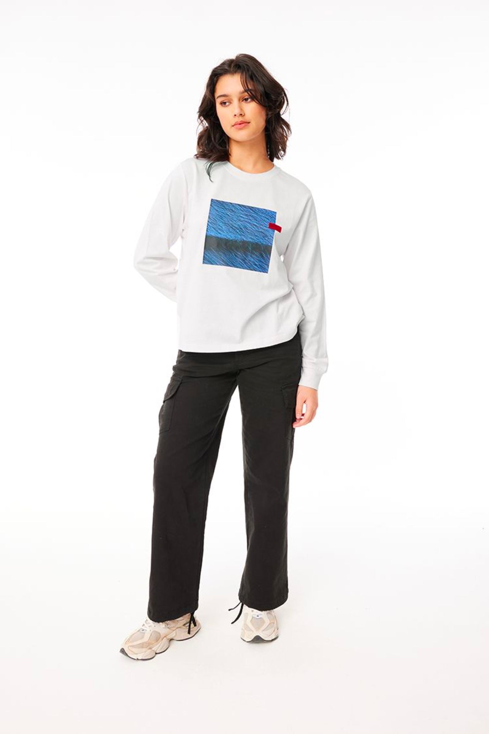 WMNS LS FREE TEE/BACKBONE - WHITE