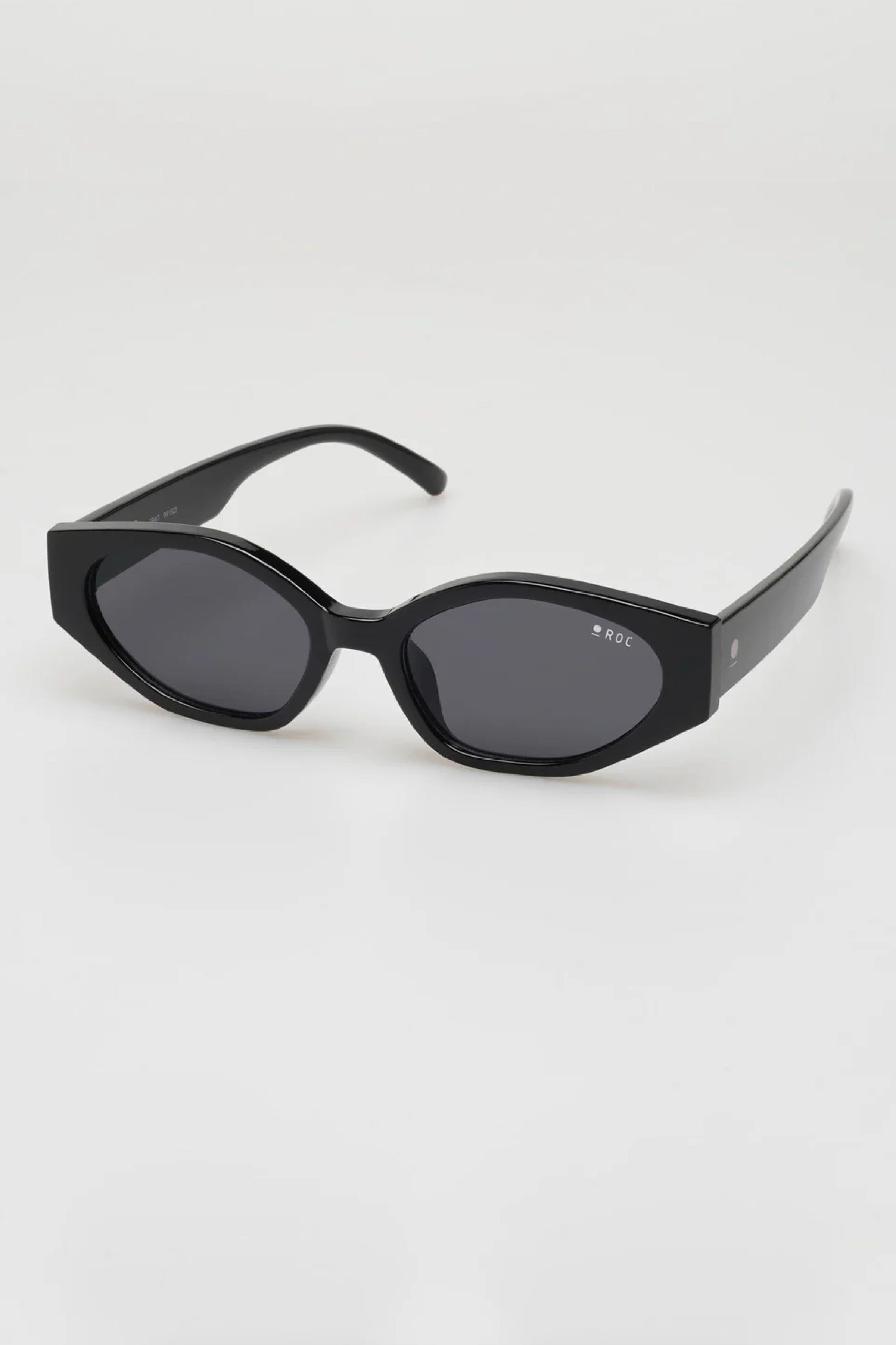 TRAIT SUNGLASSES - BLACK SMOKE