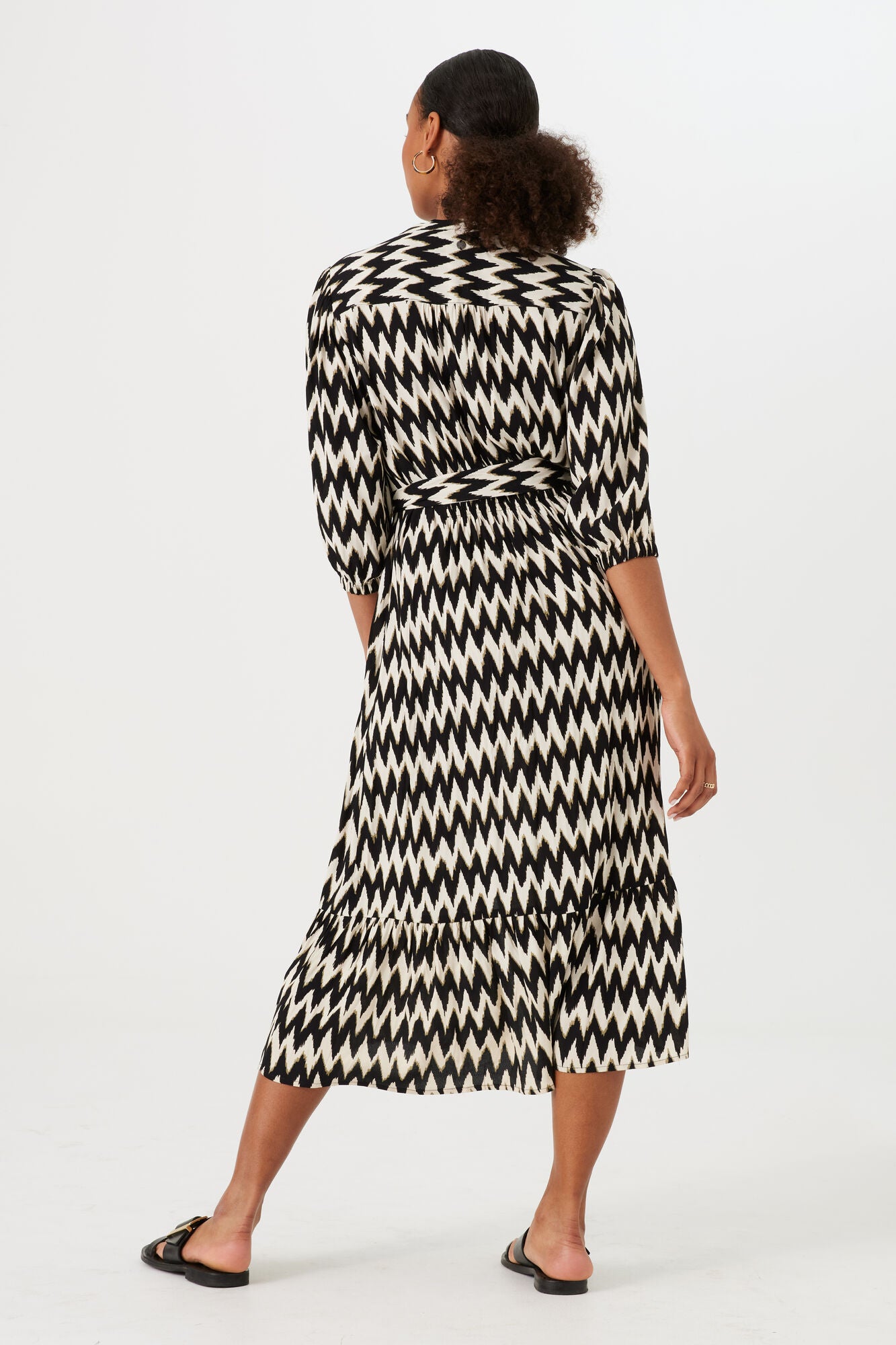 ZIG ZAG DRESS BLACK