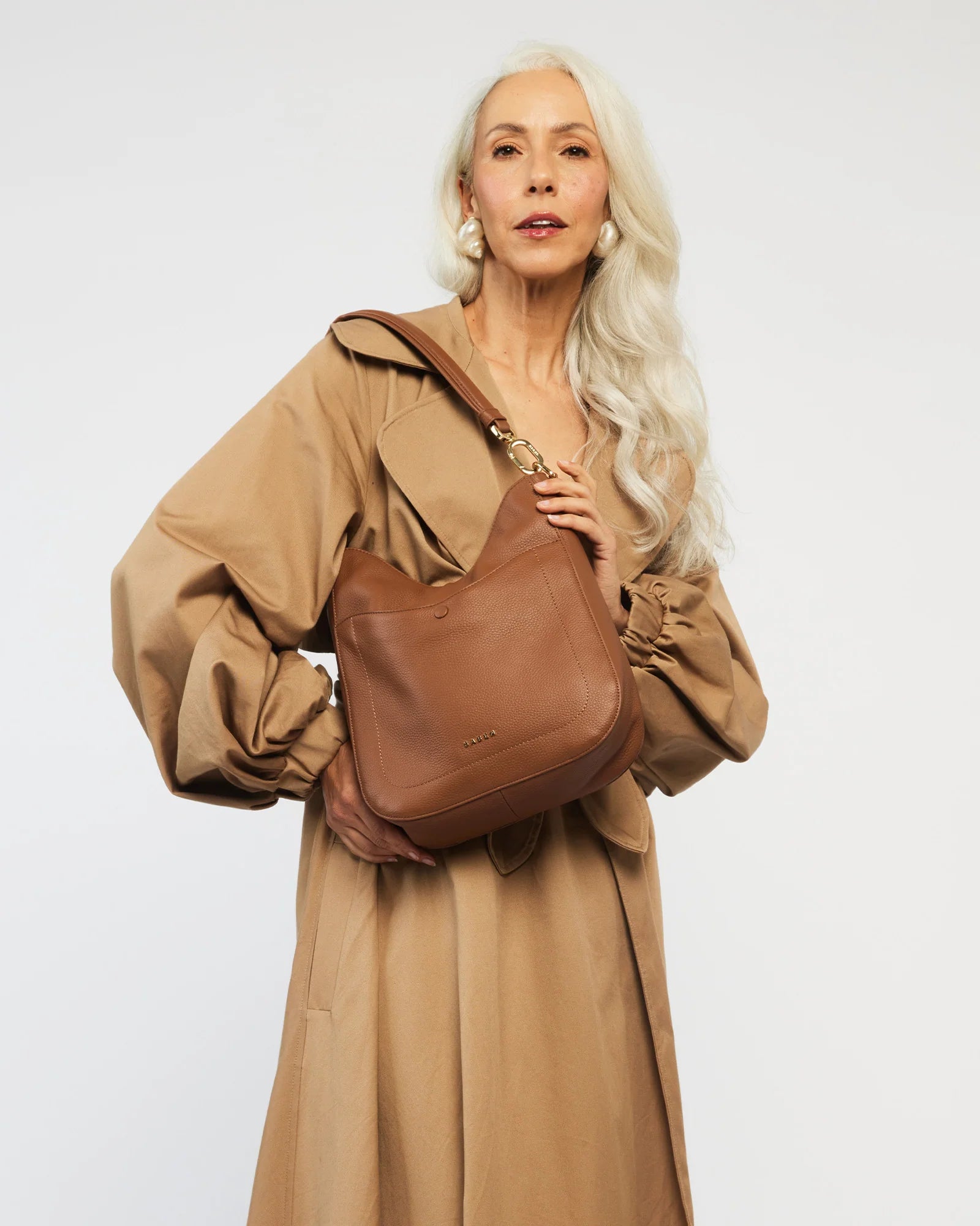 REBE SHOULDER BAG TAN